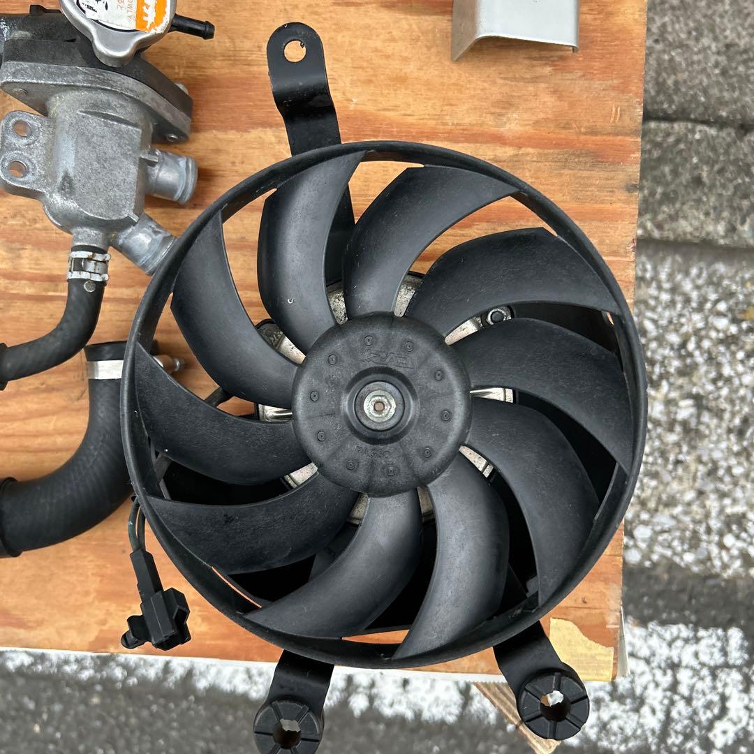 バンディット1250S （GW72A） ラジエーター
