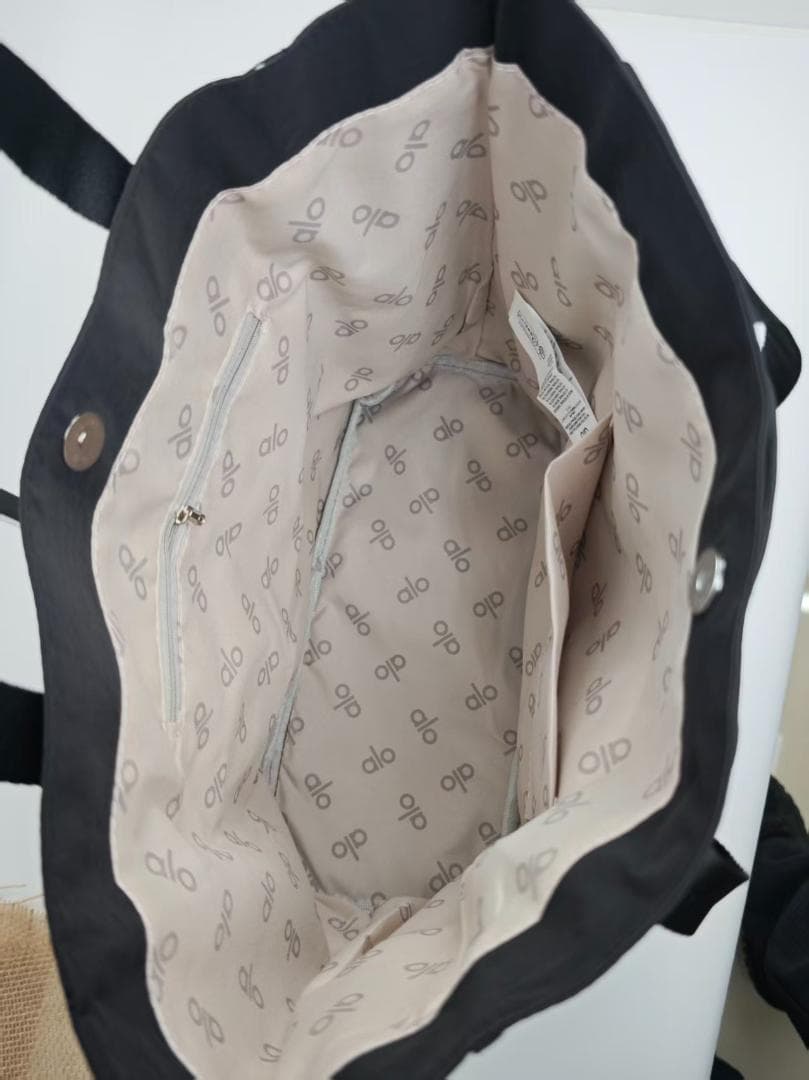 【美品】alo トートバッグ 黒 / 白 2 点セット ポーチ付き