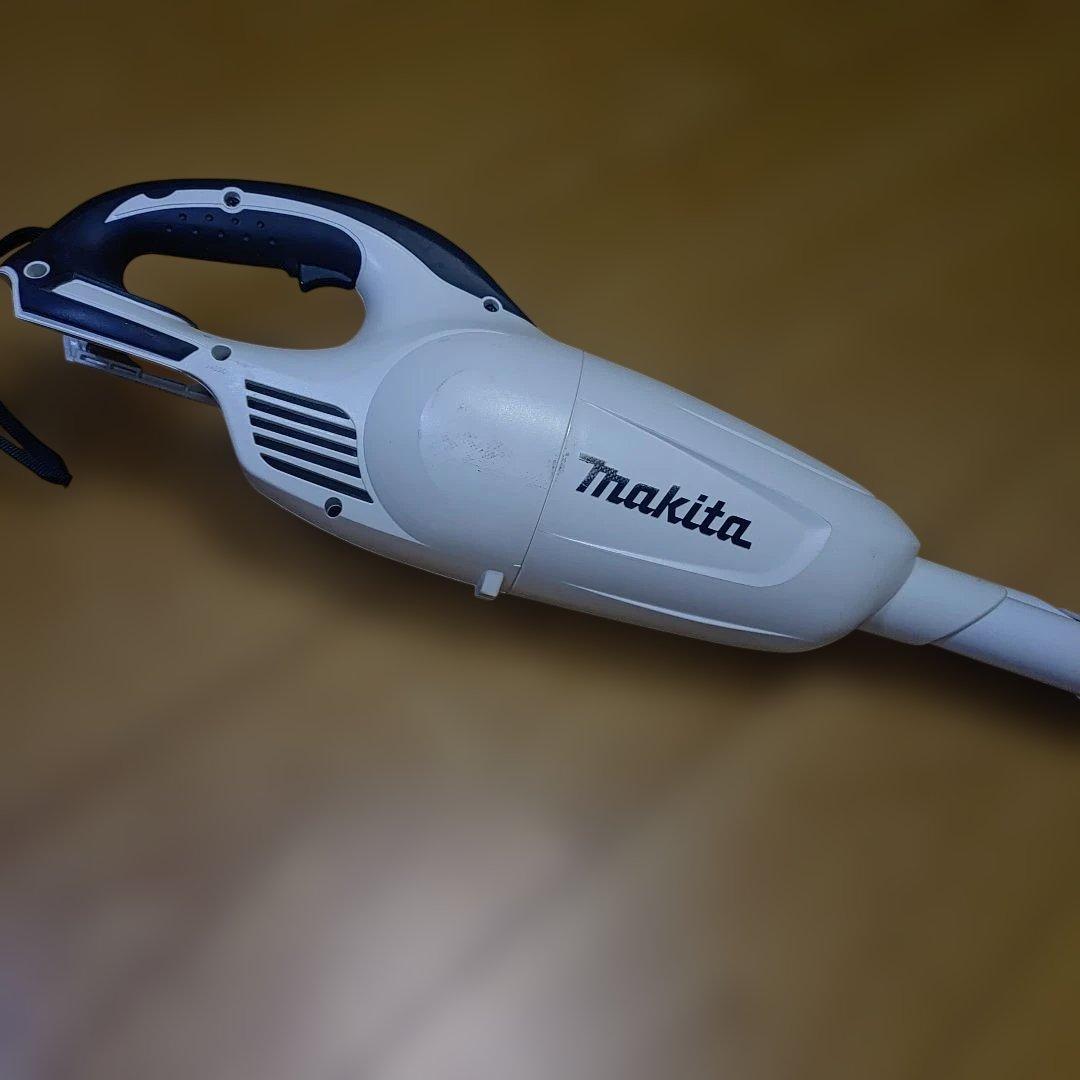 Makita 充電式クリーナー CL180FD