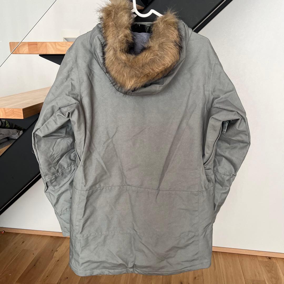 【未使用に近い】 BILLABONG スノーウェア