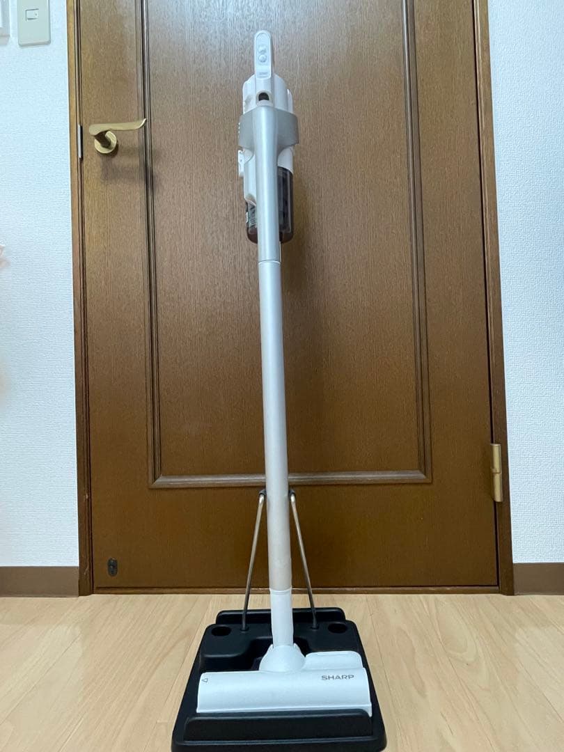SHARP RACTIVE AIR 充電式コードレス掃除機　ラクティブエア