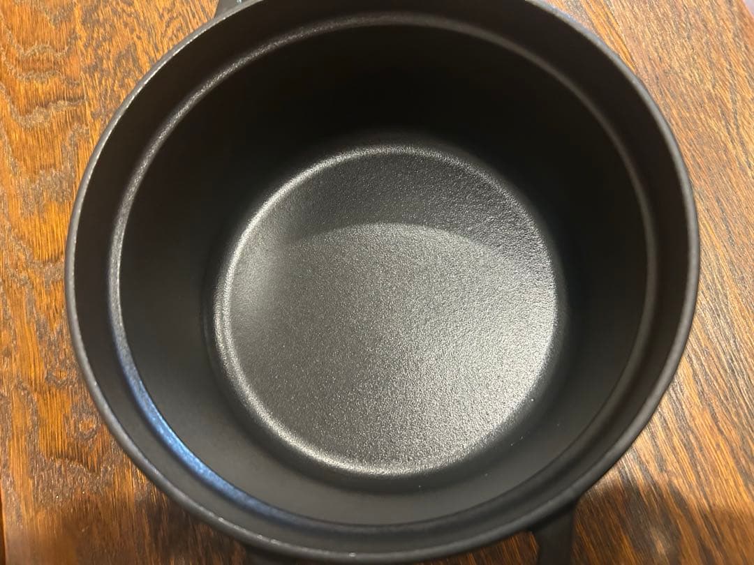 STAUB LA COCOTTE 20cm 黒 【蓋置き付き】