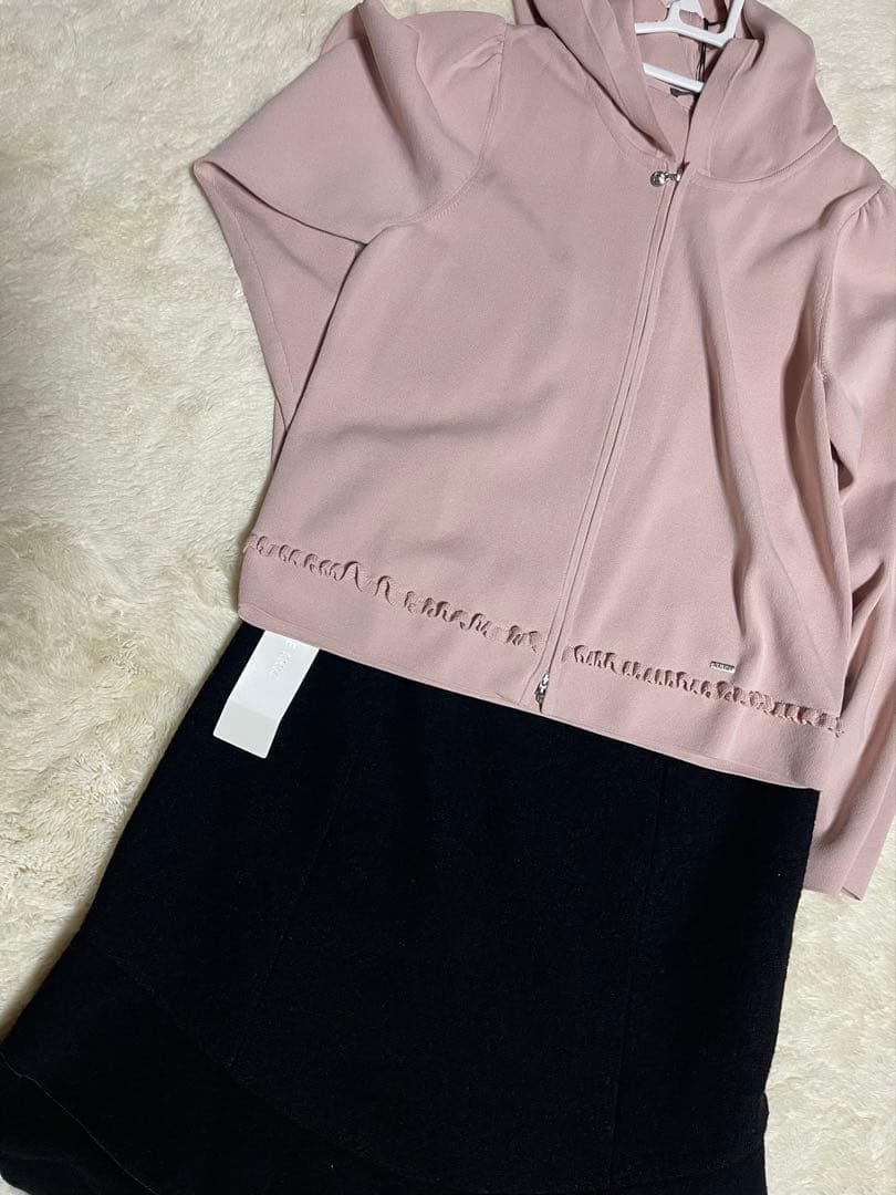 新品タグ付♡トゥービーシック【L】 レーヨンナイロンフーディーニット44 ピンク