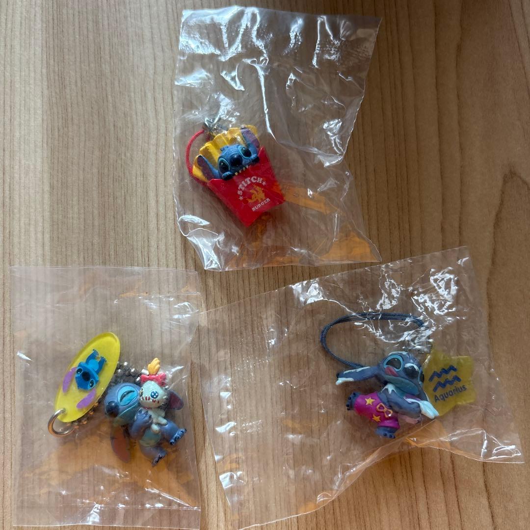 ディズニー　スティッチ　ストラップ　ミニゴミ箱　フィギュア　ステッカー