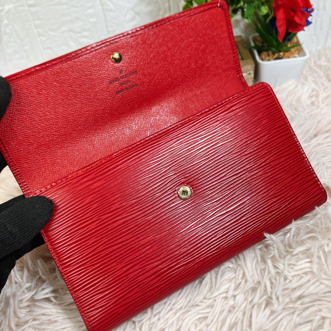 超美品 ルイヴィトン エピ インターナショナル ポルトフォイユ 長財布 赤 折り