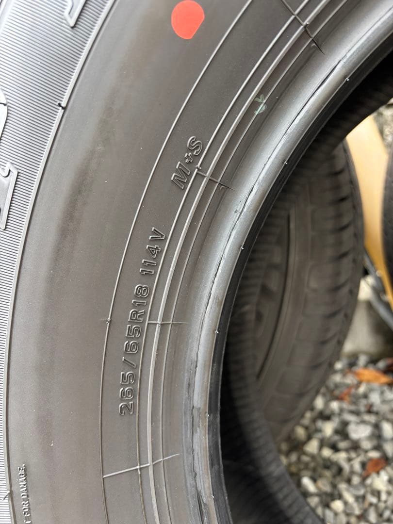 ランクル 純正タイヤ DUNLOP AT23 265/65R18 送料込み
