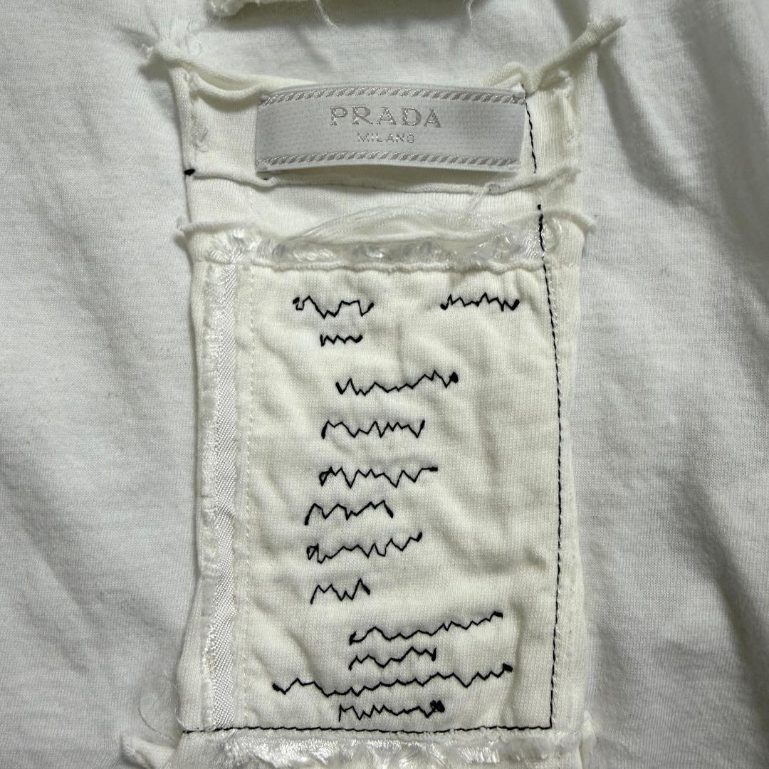 【PRADA】VネックTシャツ ホワイト アートパッチデザイン L