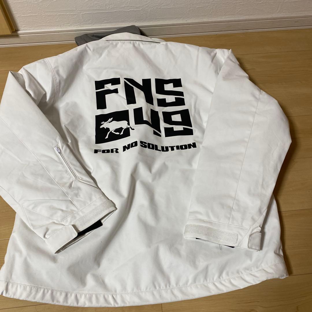 スノーボードウェア　FNS49 上下　XL 未使用　タグ付き