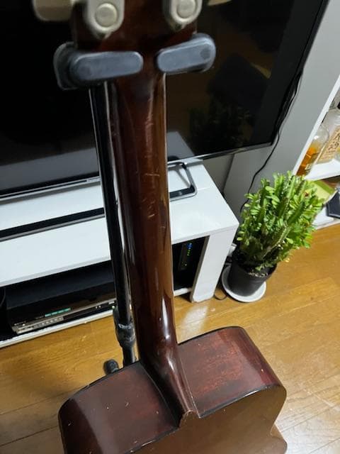 「れ様」Yamaha fg-160 抜群の鳴り　音押し出しが強くいいギターです