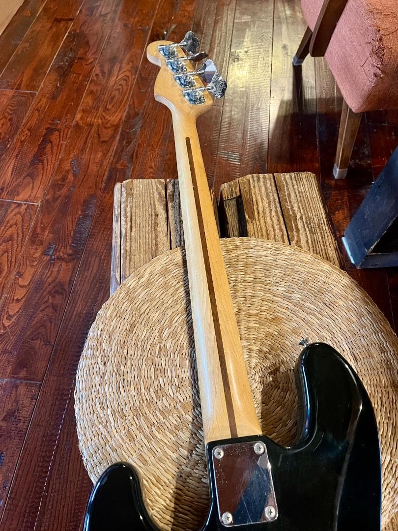 Fender Jazz Bass ブラック
