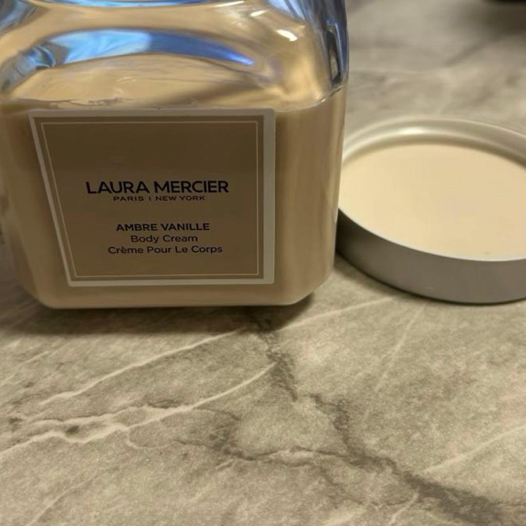 LAURA MERCIER アンバーバニラボディクリーム 340g