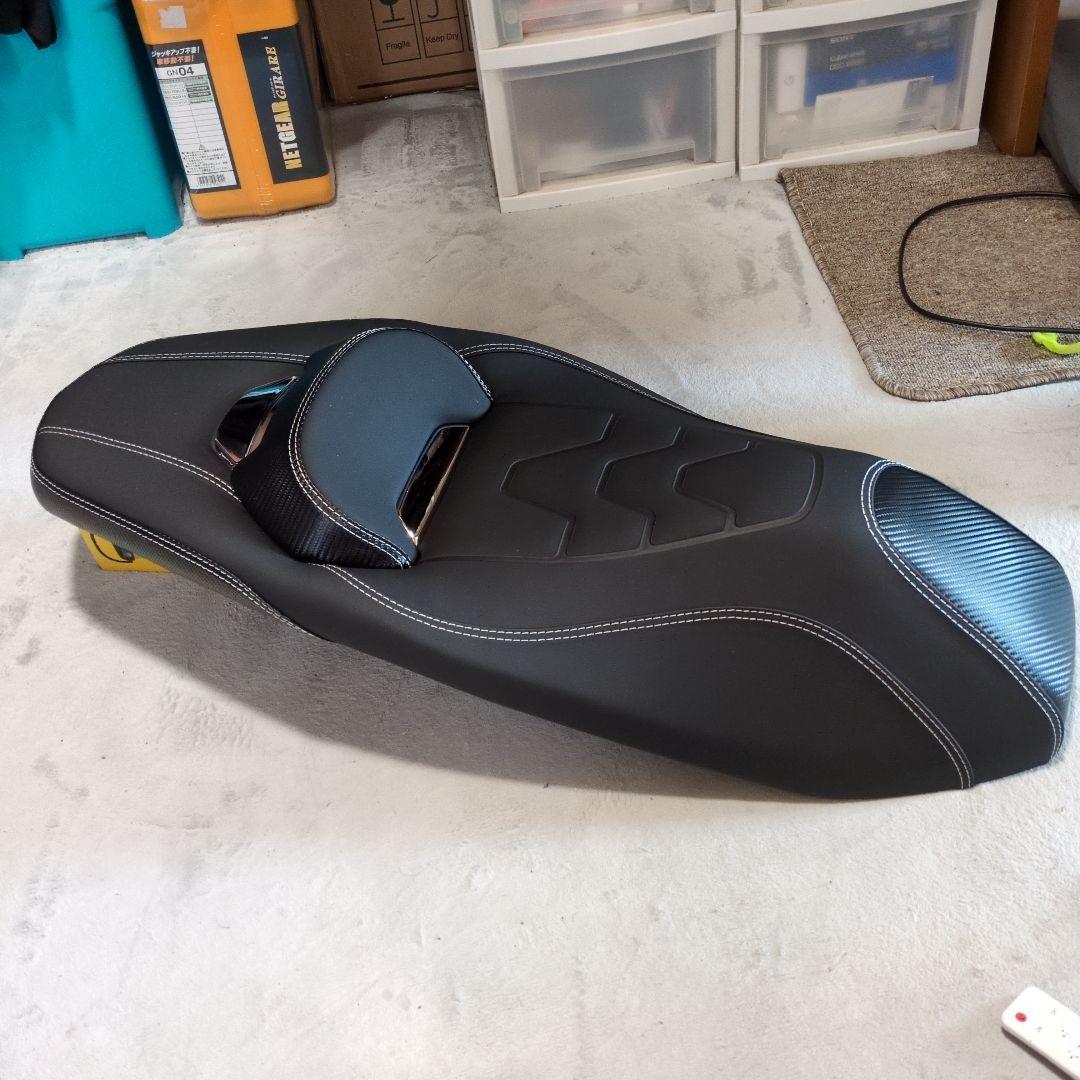 週末限定出品　PCX JF81 ローダウンシート　美品　送料込