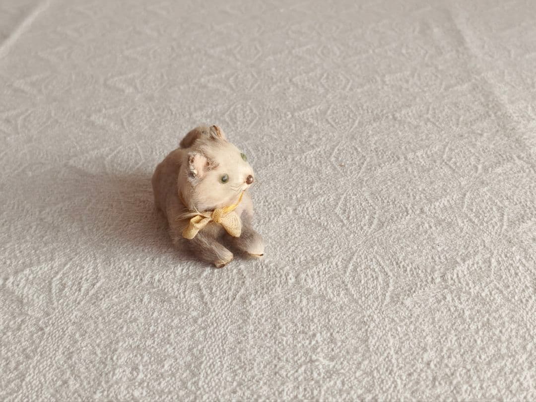 【misen2014さま】vintage figure ୨୧ ベージュ 猫ちゃん