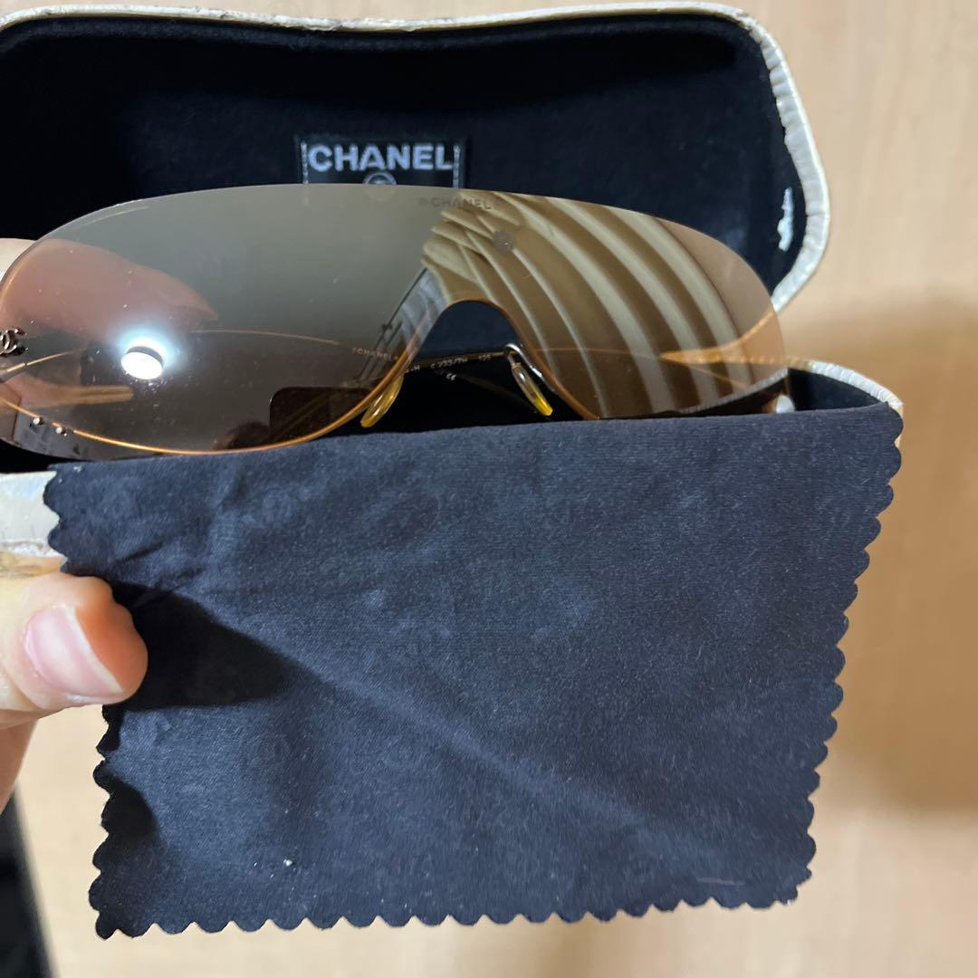 CHANEL サングラス ブラウンレンズ ゴールドケース