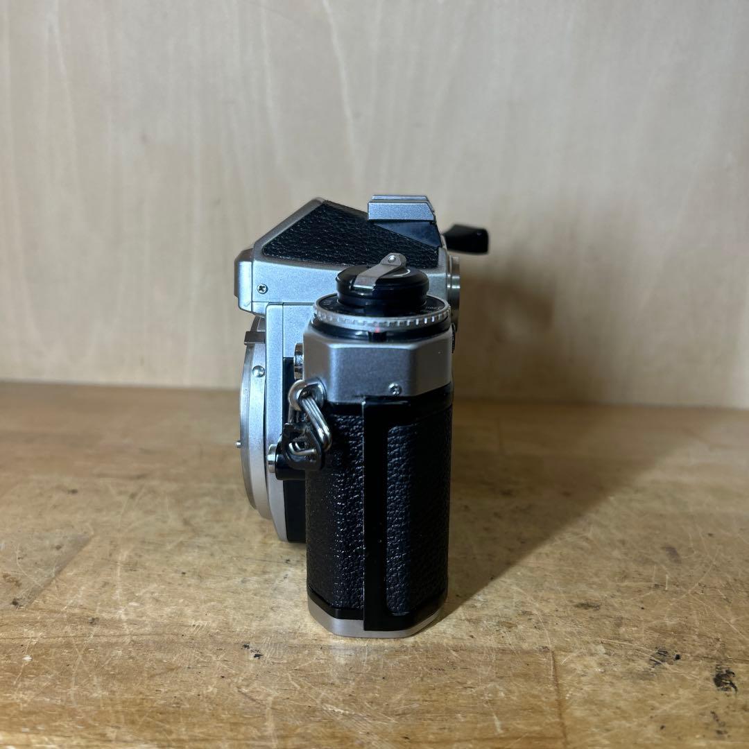 Nikon FE シンプルニコン　シルバーボディー　完動美品