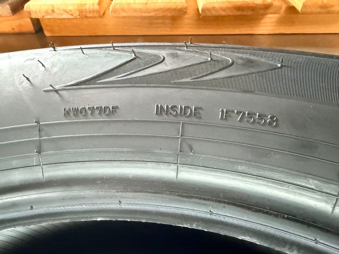 新車外しタイヤ　２６５／５５R２０　DUNLOP GRANDTREK PT5A