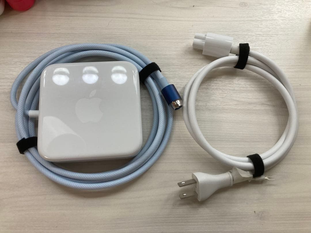 Apple iMac Power Adapter 143W A2290 ブルー