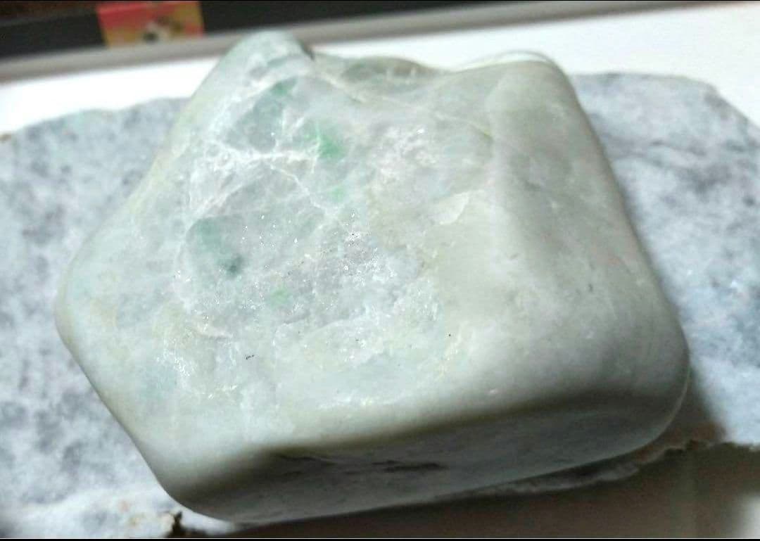 マ*ろ様 糸魚川翡翠 ヒスイ 300g 原石 国産