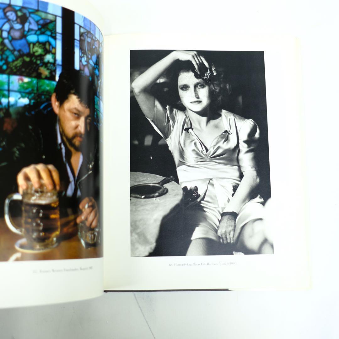 HELMUT NEWTON PORTRAITS ヘルムート・ニュートン　洋書