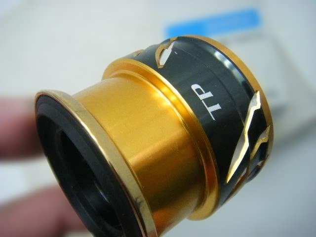 即決！◆新品！シマノ 20 ツインパワー C2000S 純正スプール◆1013F