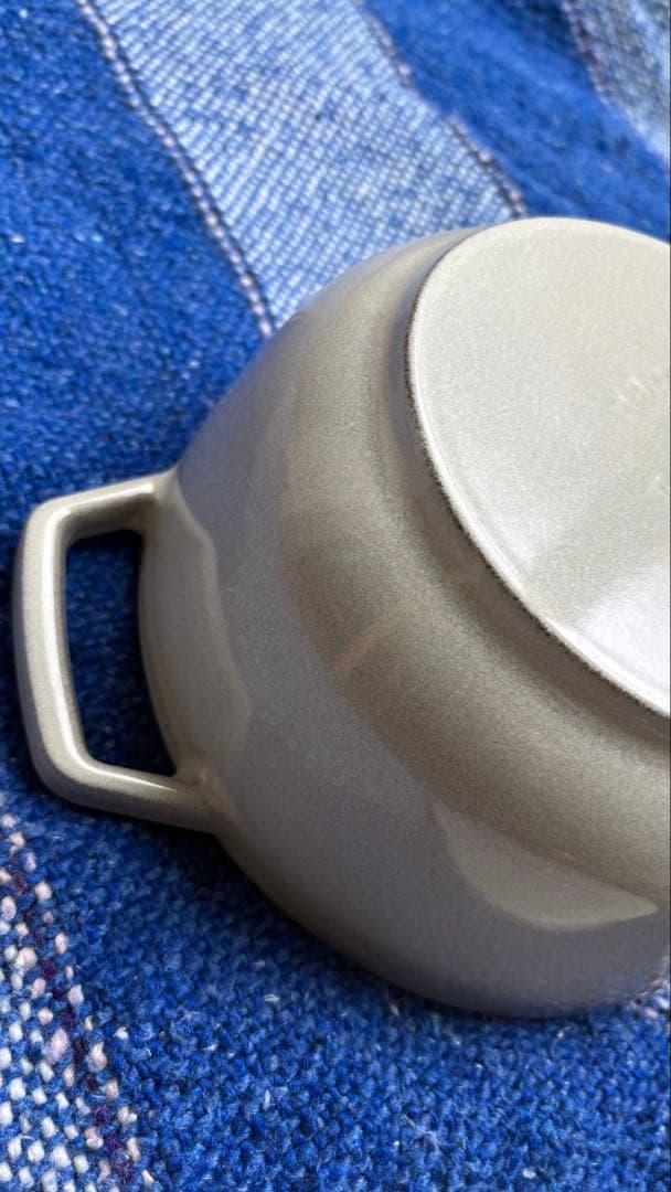 STAUB 鋳鉄鍋 18cm