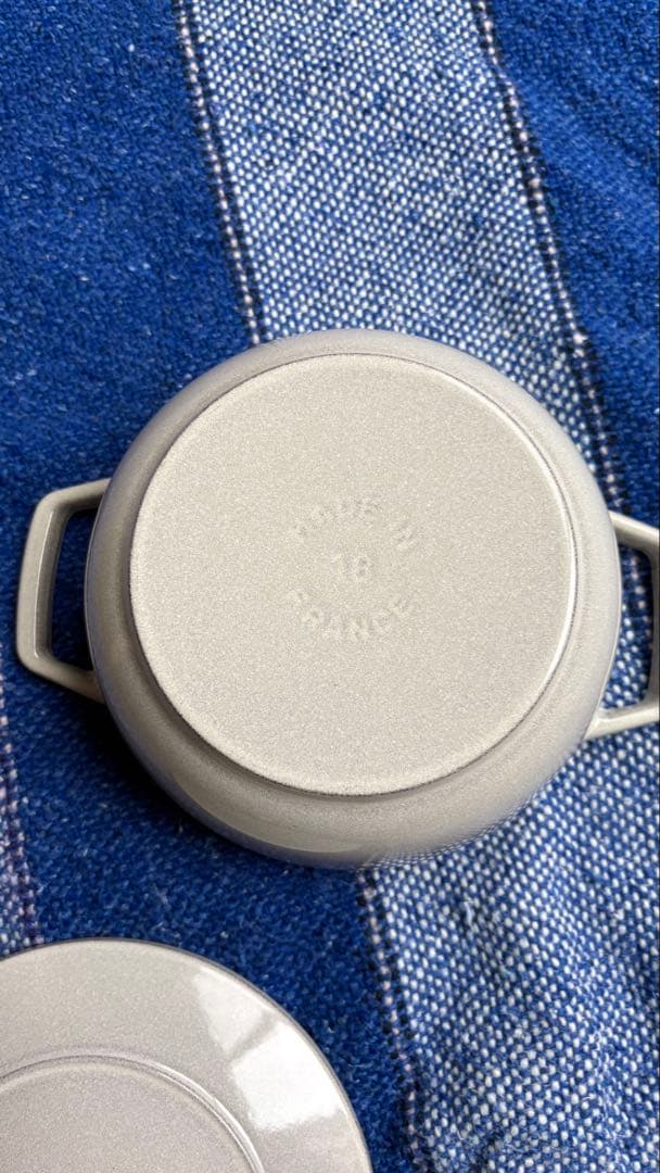 STAUB 鋳鉄鍋 18cm