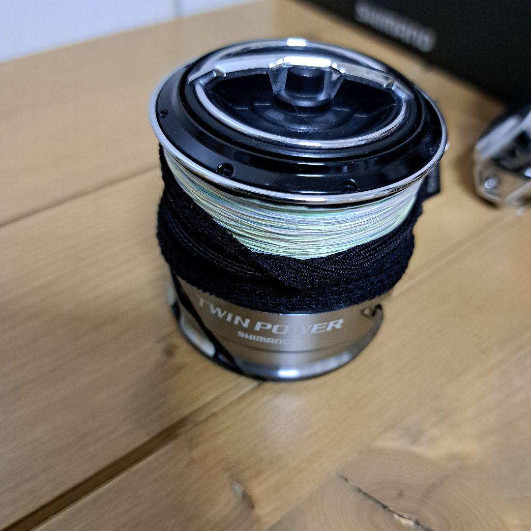 21 TWIN POWER SW4000XG スピニングリール