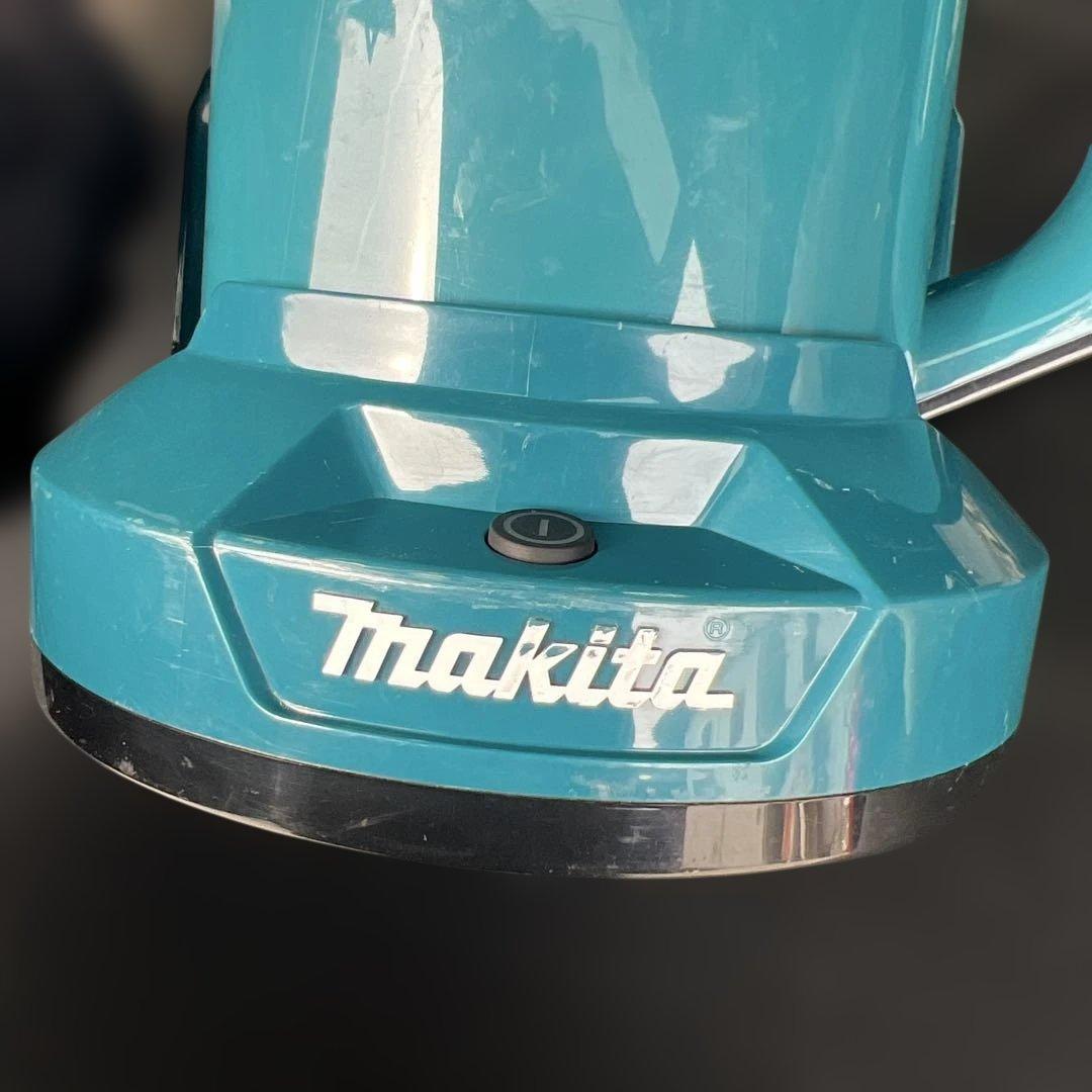 Makita KT360D トラベルケトル 湯沸し器　コードレス　充電式