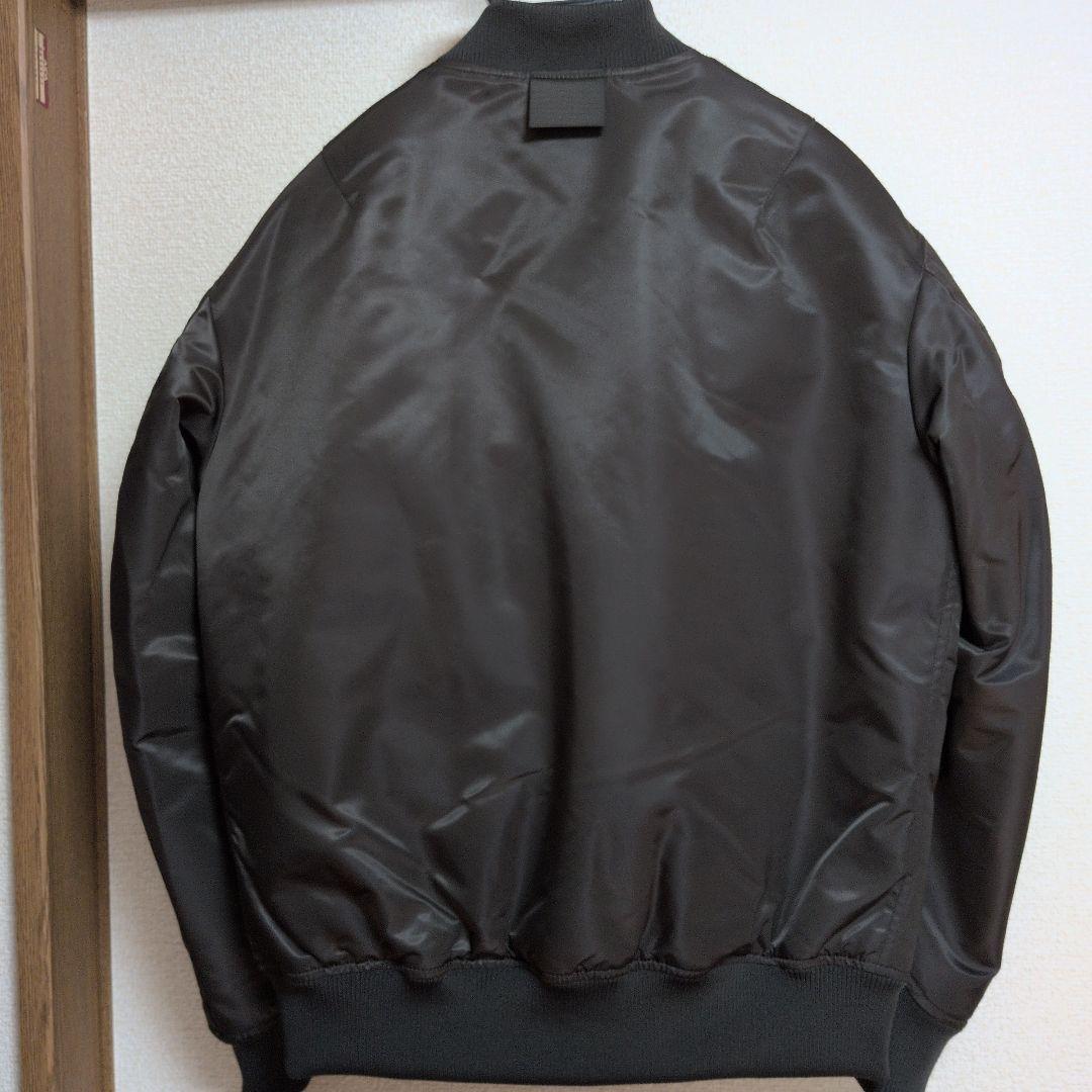 【ユニクロ+Ｊ】MA-1　ハイブリッドダウン　グレー　Mサイズ
