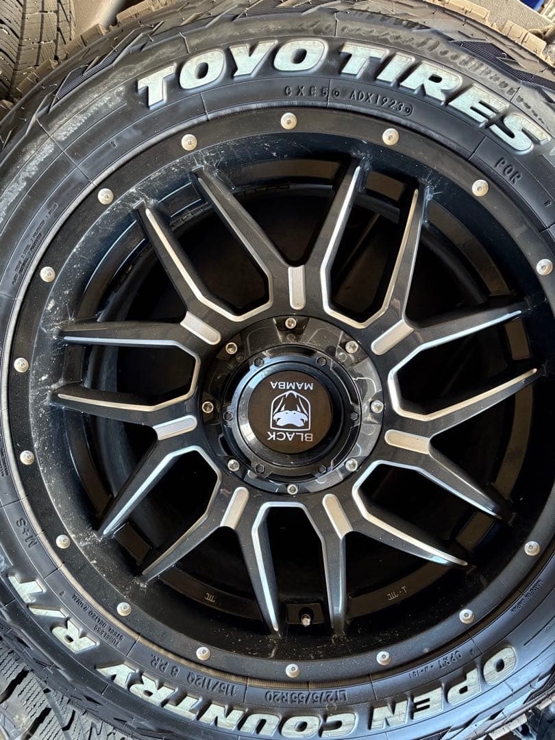 BLACK MAMBA20インチ4本セット ランクル300