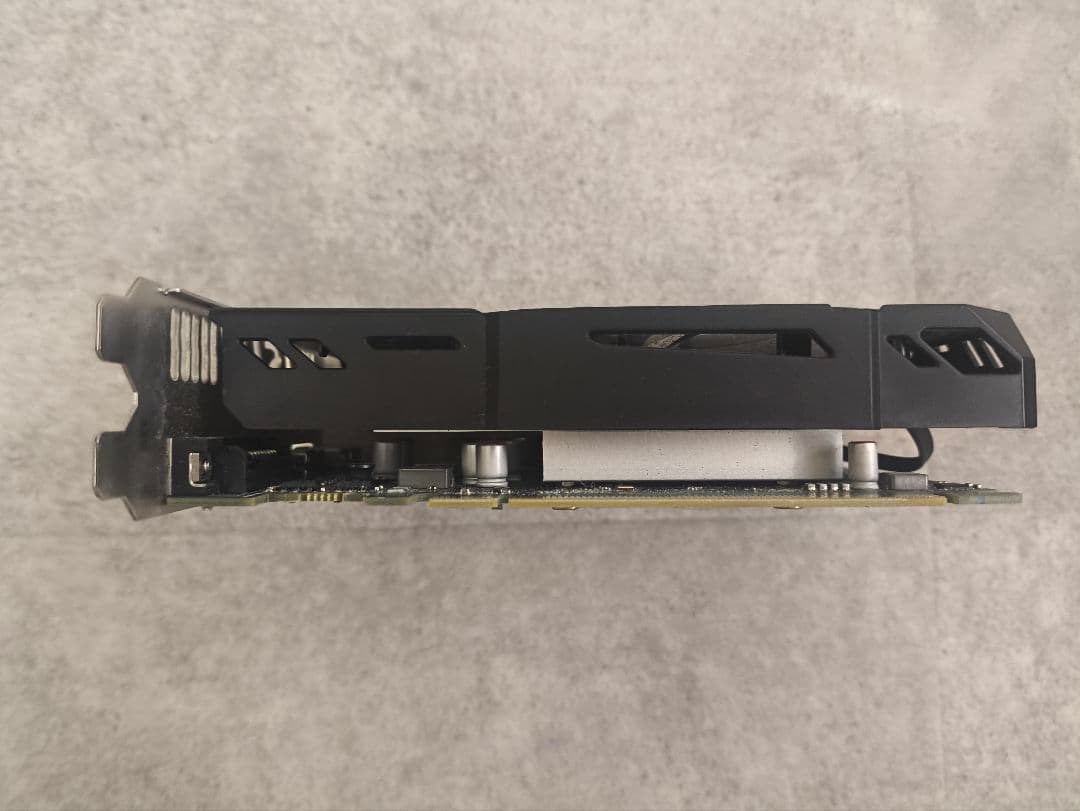 グラフィックボード・グラボ・ビデオカード MSI RX560 AERO ITX 4G OC 4GB Hackintosh