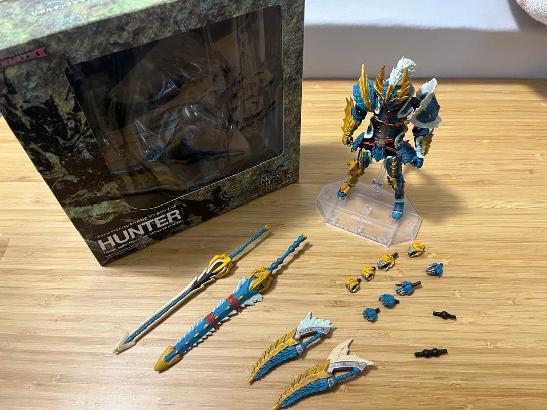 ま*う様 リボルテックヤマグチ ハンター男剣士 ジンオウシリーズ モンスターハン