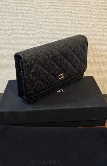 CHANEL ノベルティブラック レザー ウォレットショルダーバッグ