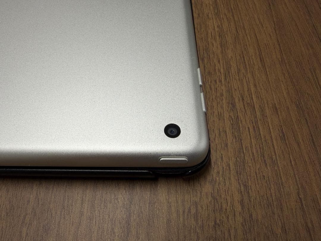 【4年間使用】iPad無印 第8世代 (A2270) Wi-Fi 32GB