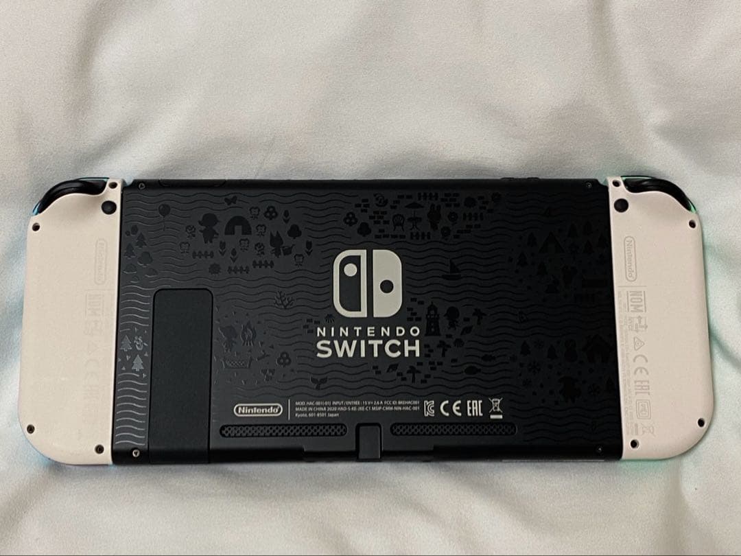 値下げ！Nintendo Switch 本体　あつまれ どうぶつの森デザイン