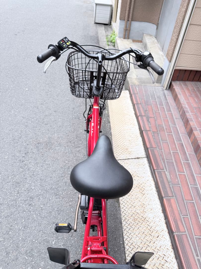 大阪府　ヤマハ　赤の電動アシスト自転車 チャイルドシート付き