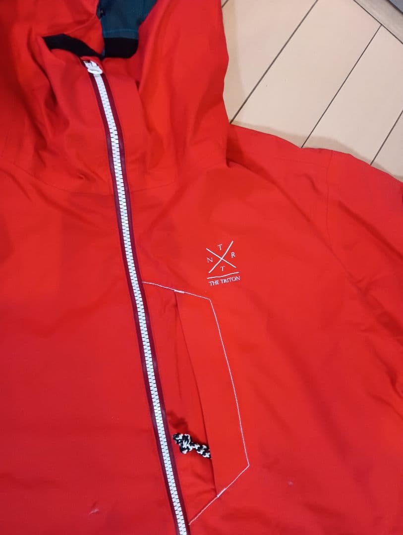 TRITONスノーボードLサイズ　トライトンGORE-TEX REWスノーボード