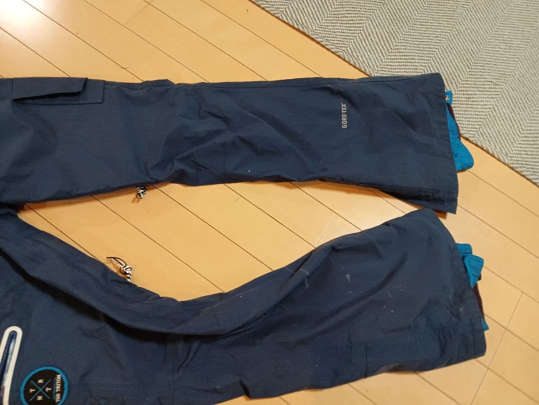 TRITONスノーボードLサイズ　トライトンGORE-TEX REWスノーボード