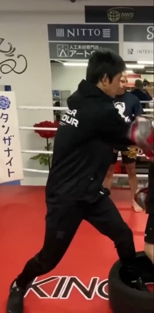 UNDER ARMOUR フード付きジャージ　セットアップ