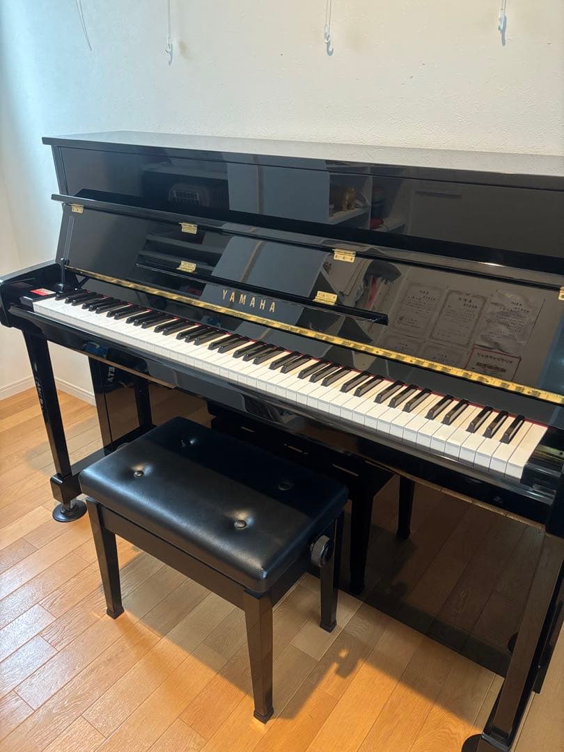 YAMAHA アップライトピアノ b113 黒 椅子•メトロノーム付