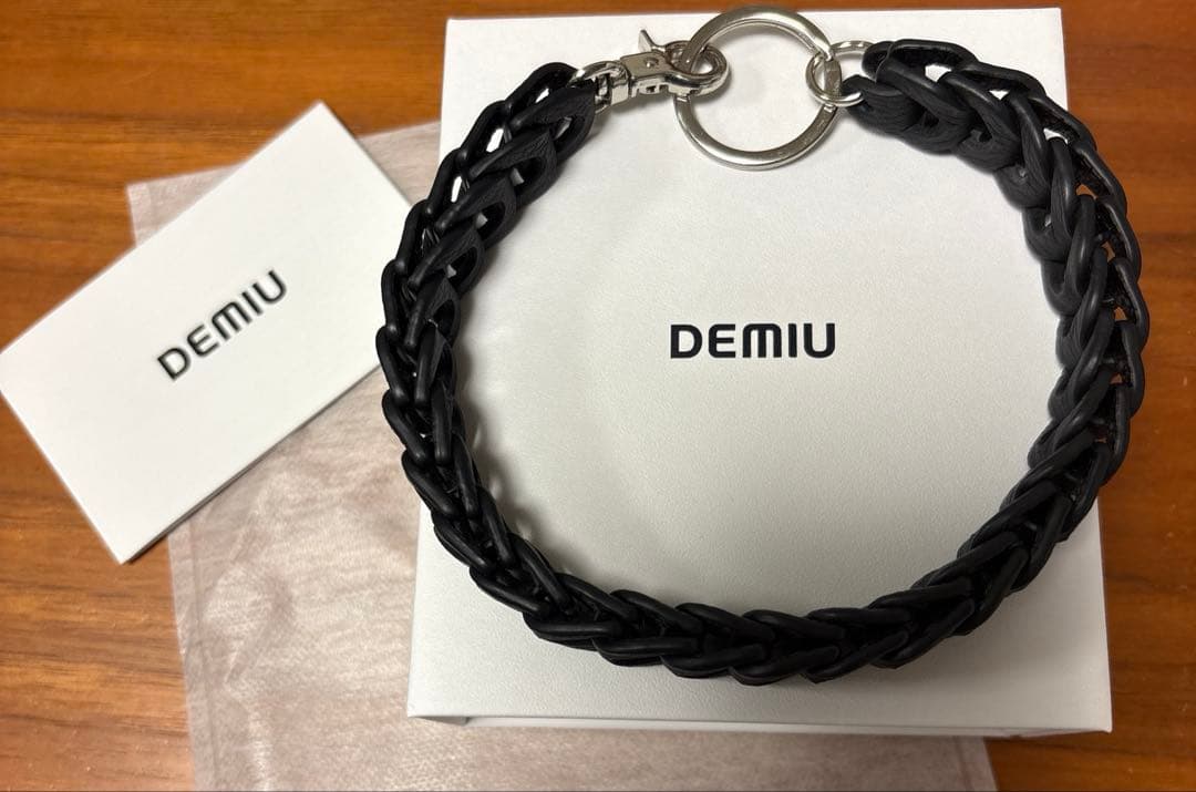 DEMIU レザーストラップ
