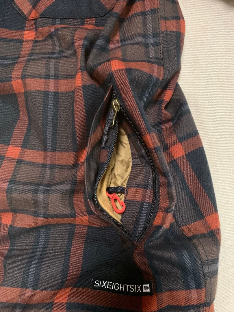 686 シックスエイトシックス　スノーボードウエア　メンズMサイズ　男女兼用