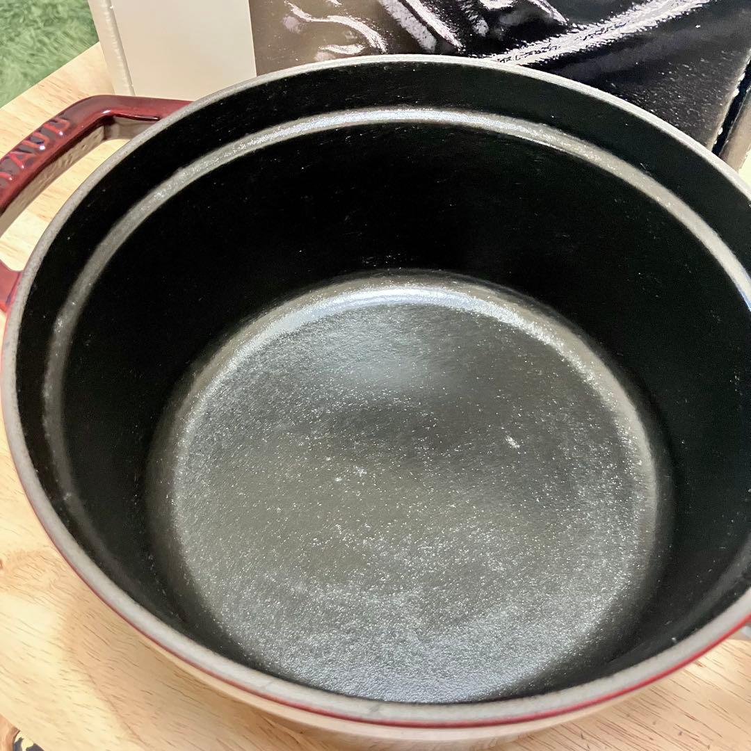 【ストウブ STAUB】両手鍋 20cm レッド/ボルドー【ココット ラウンド】