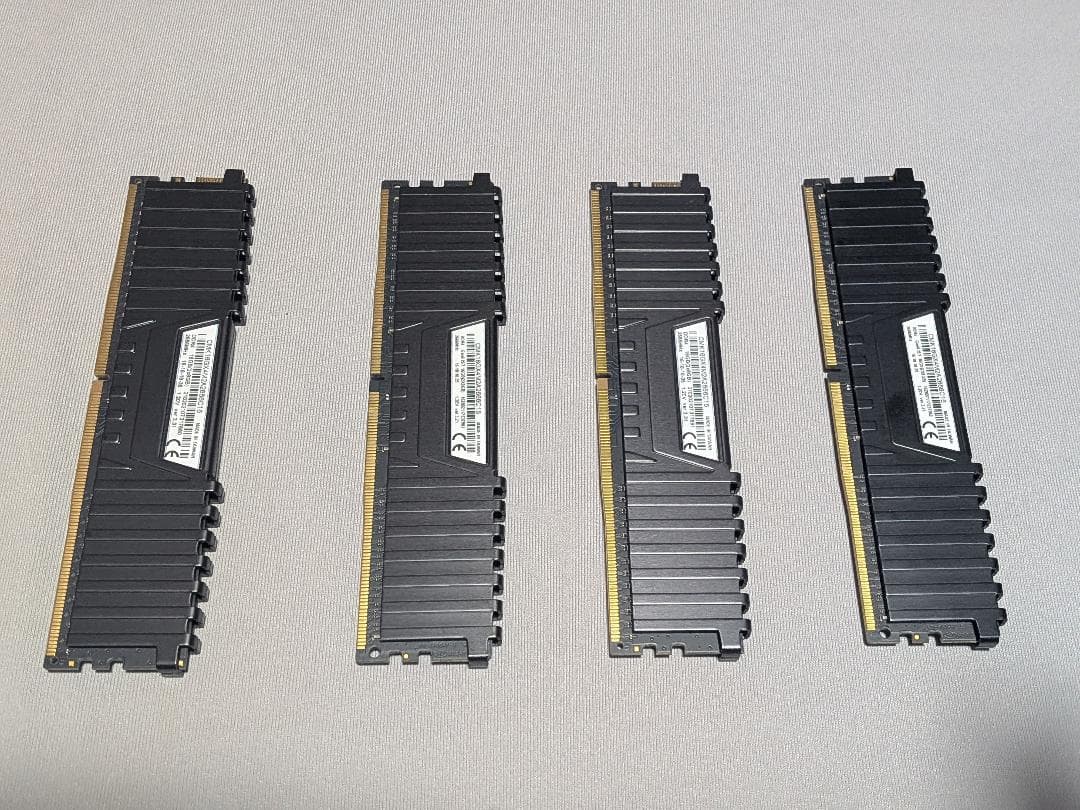 Corsair Vengeance LPX DDR4 8GB×4枚 メモリ