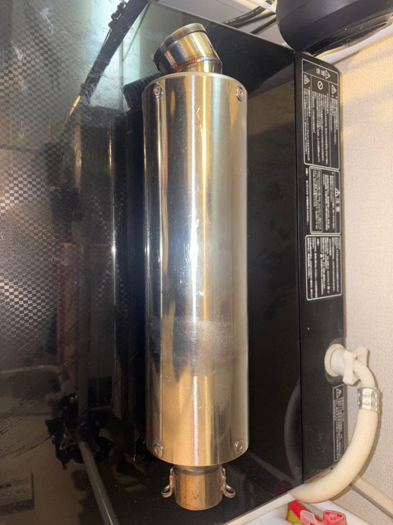 アドレスv125g 油漢　マフラー