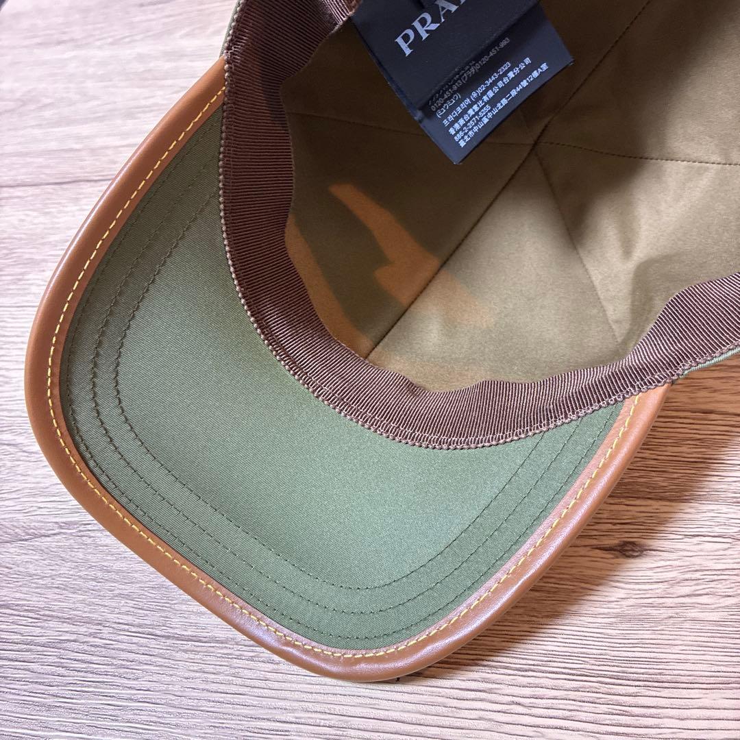 PRADA Re-Nylon xレザー ベースボールキャップ　現行　三角ロゴ