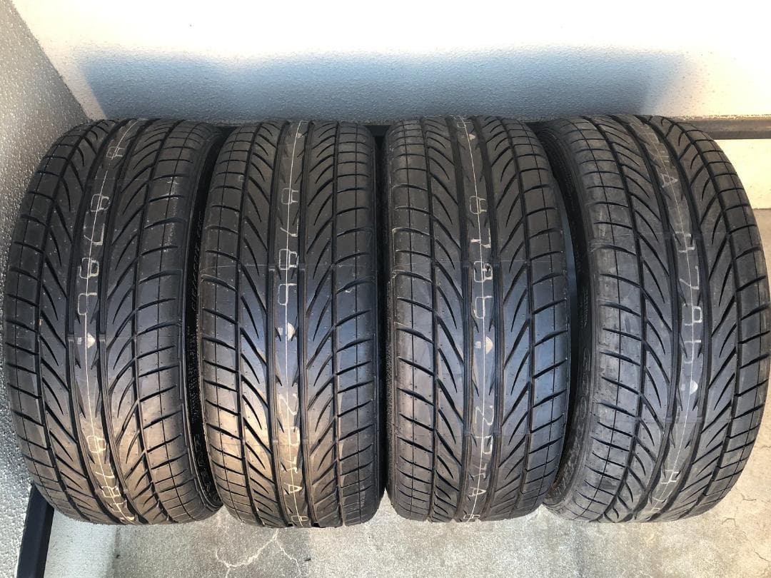 シ*！様 【未使用・長期保管品】GOOD YEAR REVSPEC 17インチタ