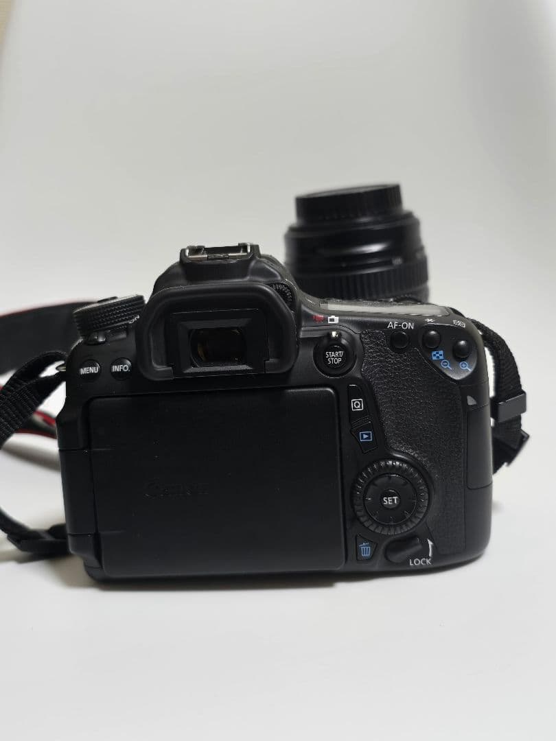 Canon EOS 70D デジタル一眼レフカメラ
