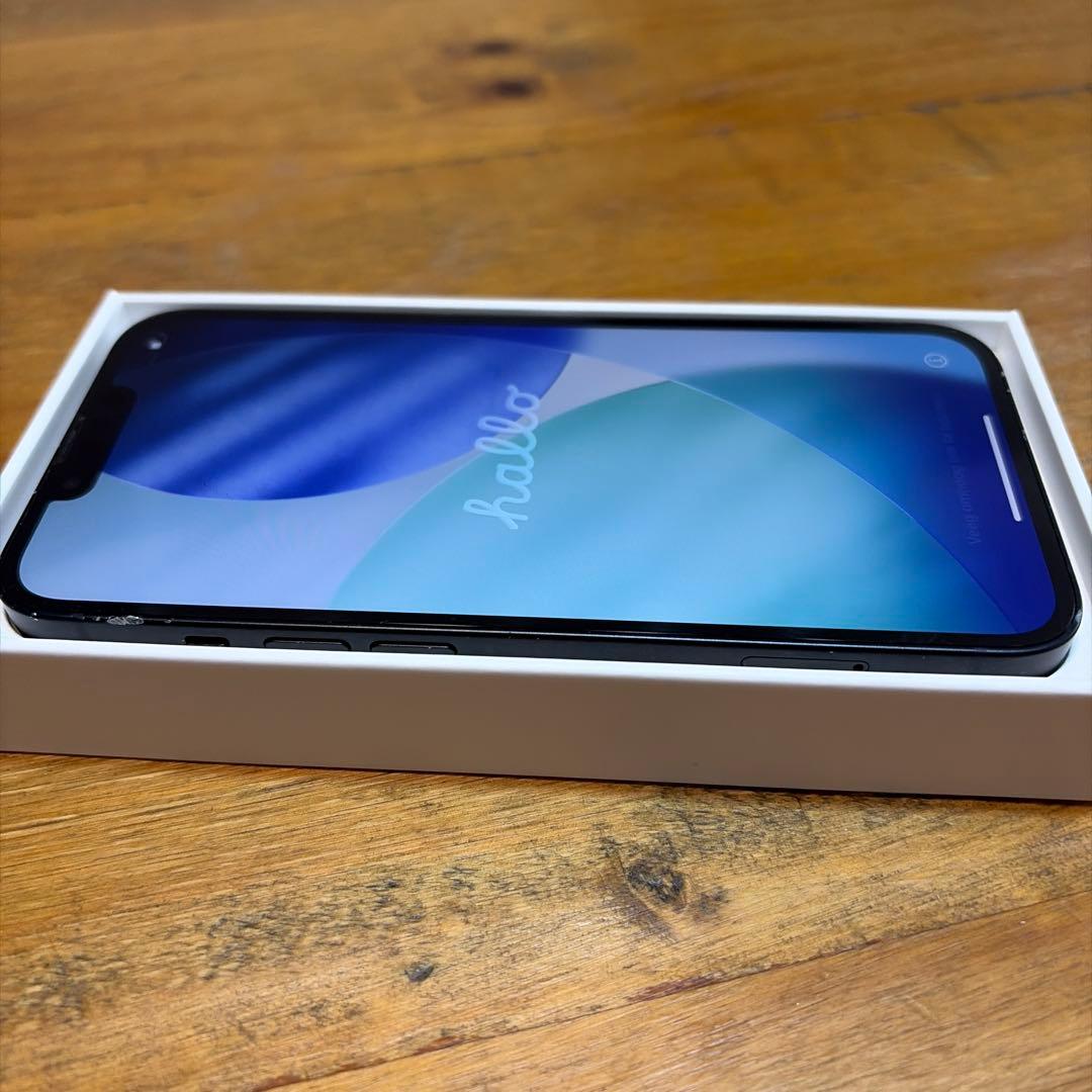 iPhone 13 本体