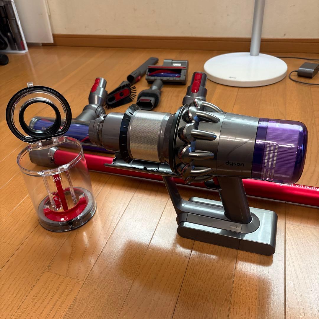 ダイソン V11 SV14 美品　スタンド付き　分解洗浄除菌整備済　NO.2